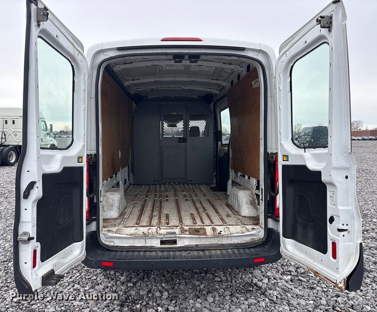 image for item YA1933 2016 Ford Transit 250 van