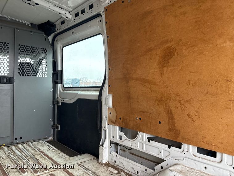 image for item YA1933 2016 Ford Transit 250 van