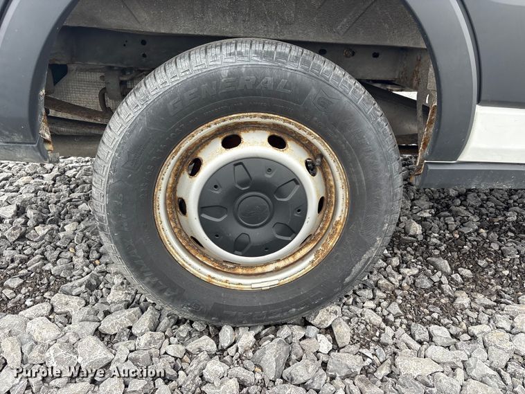 image for item YA1933 2016 Ford Transit 250 van