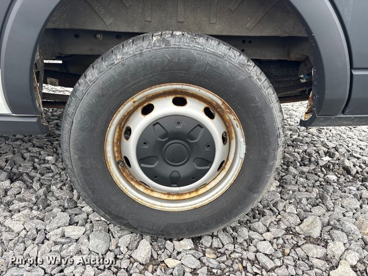 image for item YA1933 2016 Ford Transit 250 van