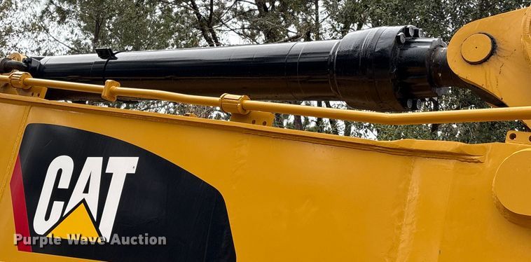 image for item 251231CONS 2010 Caterpillar 345D L excavator