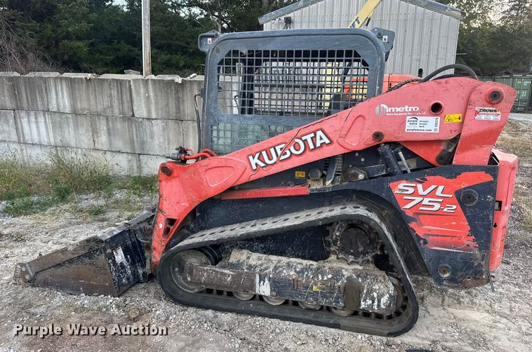 image for item DO2376 2016 Kubota SVL75-2 tracked skid steer loader