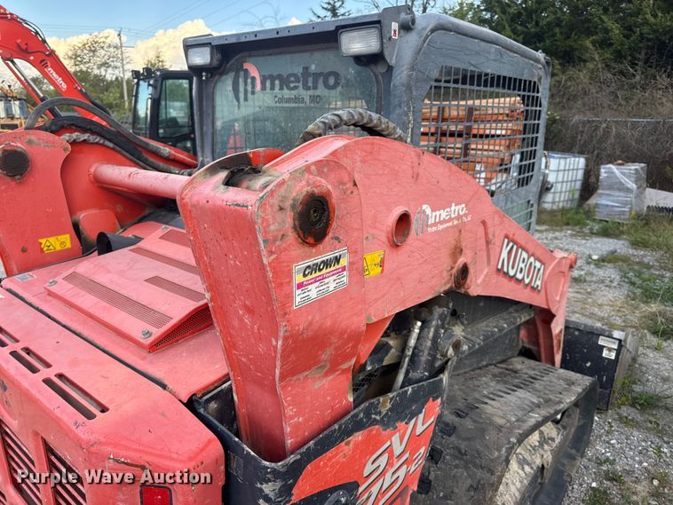 image for item DO2376 2016 Kubota SVL75-2 tracked skid steer loader