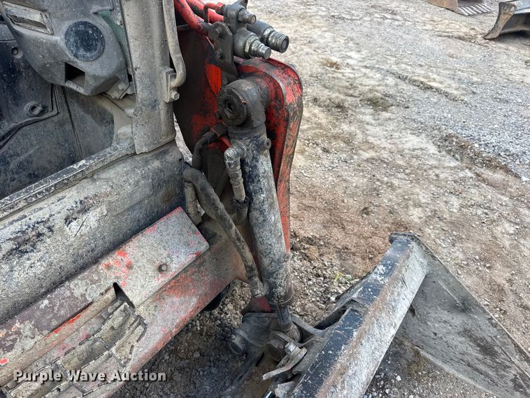 image for item DO2376 2016 Kubota SVL75-2 tracked skid steer loader