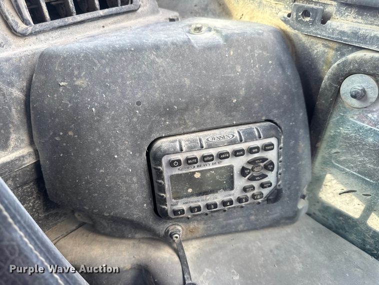 image for item DO2376 2016 Kubota SVL75-2 tracked skid steer loader