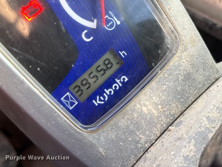 image for item DO2376 2016 Kubota SVL75-2 tracked skid steer loader