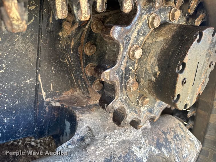 image for item DO2376 2016 Kubota SVL75-2 tracked skid steer loader