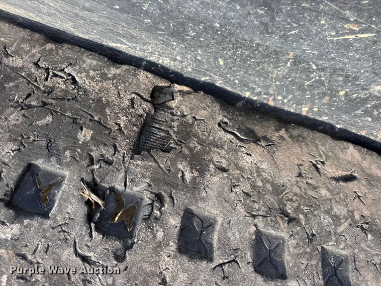 image for item DO2376 2016 Kubota SVL75-2 tracked skid steer loader