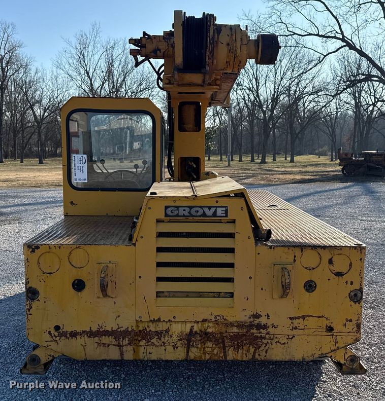 image for item DQ4199 Grove IND-24 crane