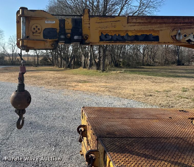image for item DQ4199 Grove IND-24 crane