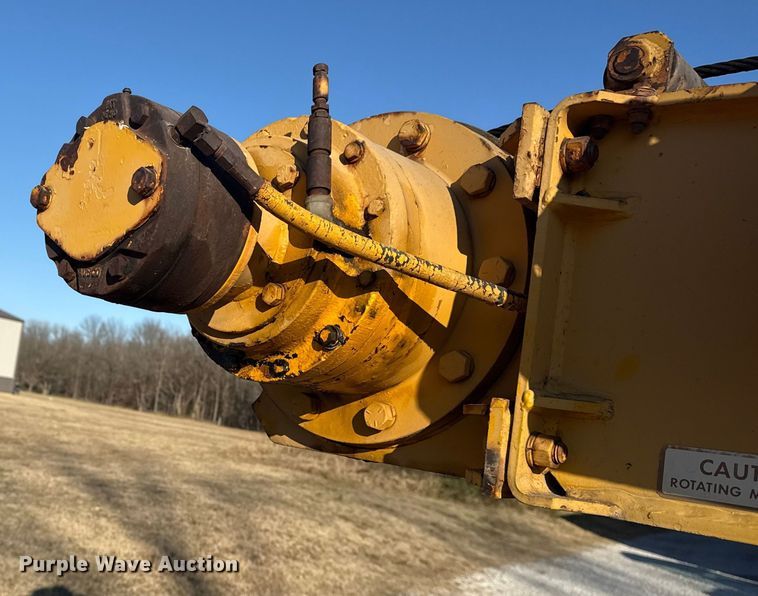 image for item DQ4199 Grove IND-24 crane