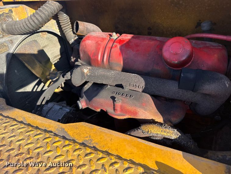 image for item DQ4199 Grove IND-24 crane