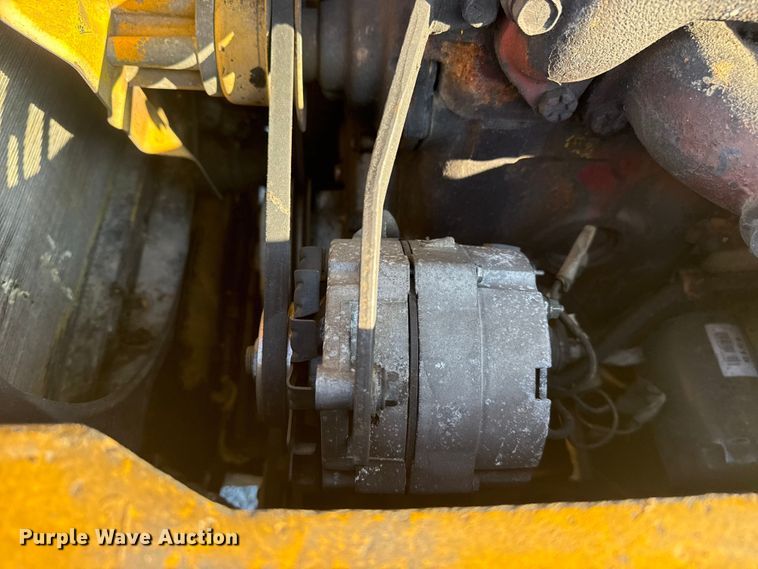 image for item DQ4199 Grove IND-24 crane