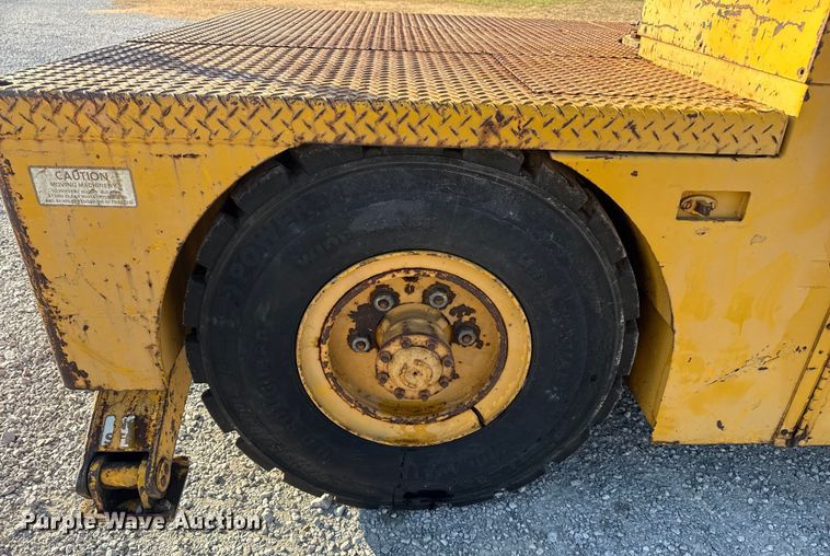 image for item DQ4199 Grove IND-24 crane