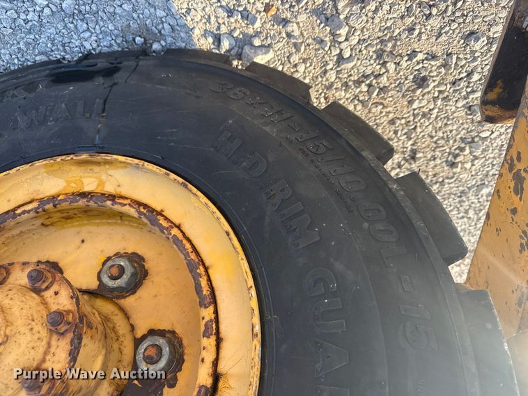 image for item DQ4199 Grove IND-24 crane