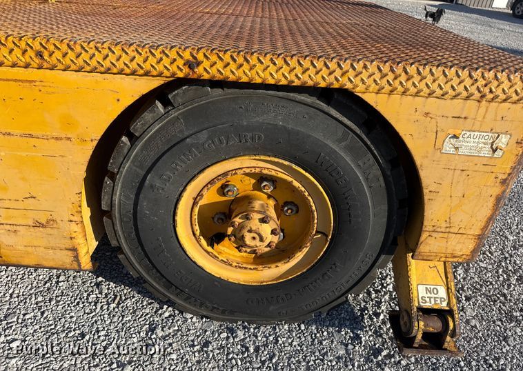 image for item DQ4199 Grove IND-24 crane