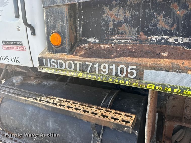 image for item DQ4206 2001 Sterling L-Line dump truck