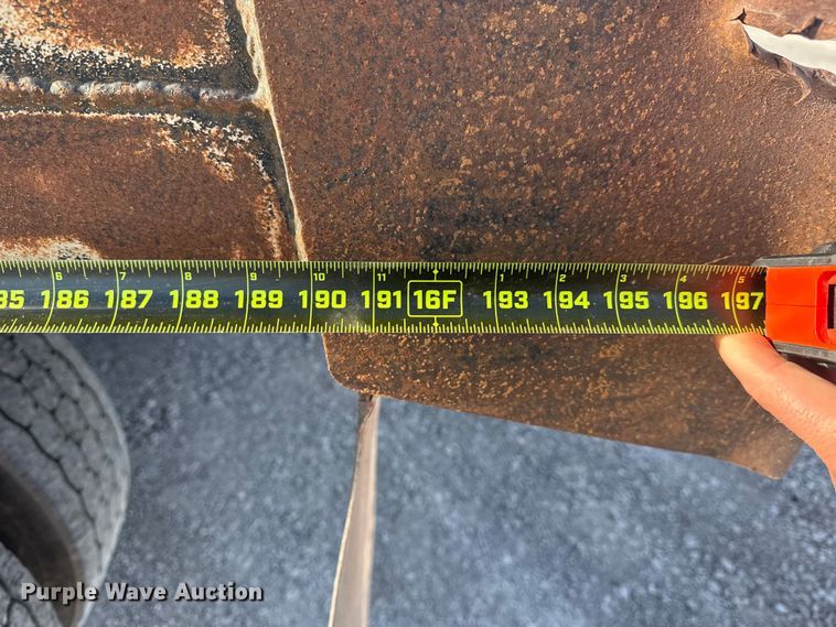 image for item DQ4206 2001 Sterling L-Line dump truck