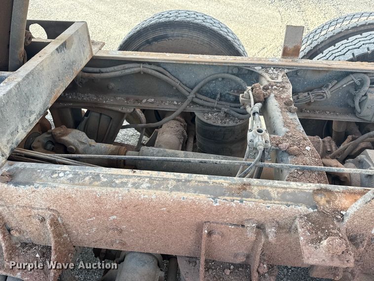 image for item DQ4206 2001 Sterling L-Line dump truck