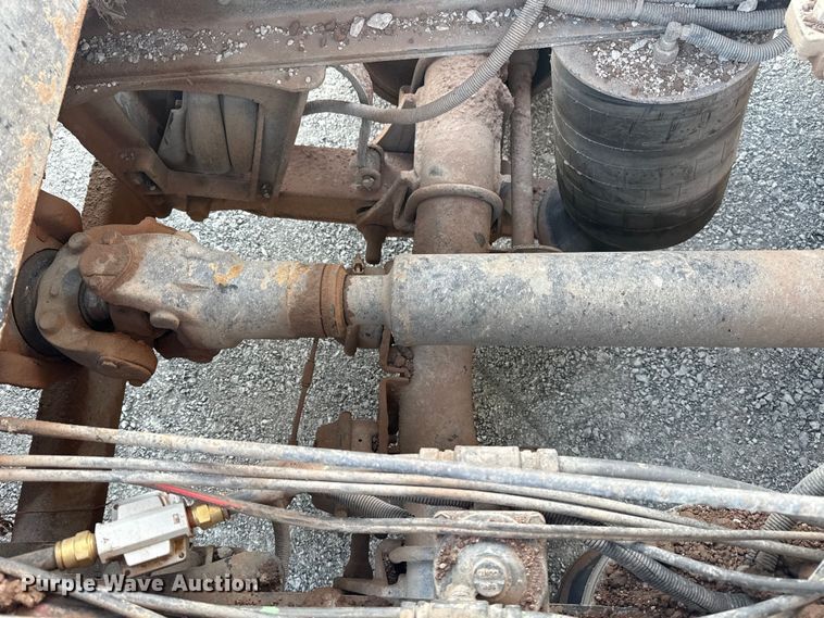 image for item DQ4206 2001 Sterling L-Line dump truck