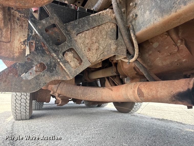 image for item DQ4206 2001 Sterling L-Line dump truck