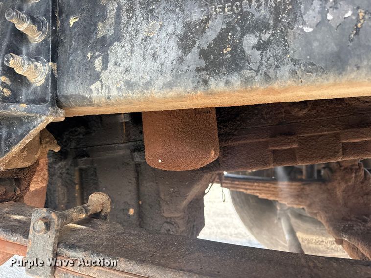 image for item DQ4206 2001 Sterling L-Line dump truck