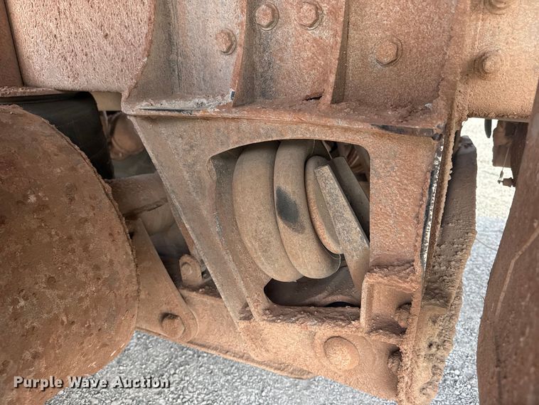 image for item DQ4206 2001 Sterling L-Line dump truck