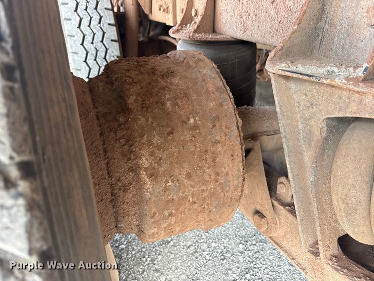 image for item DQ4206 2001 Sterling L-Line dump truck