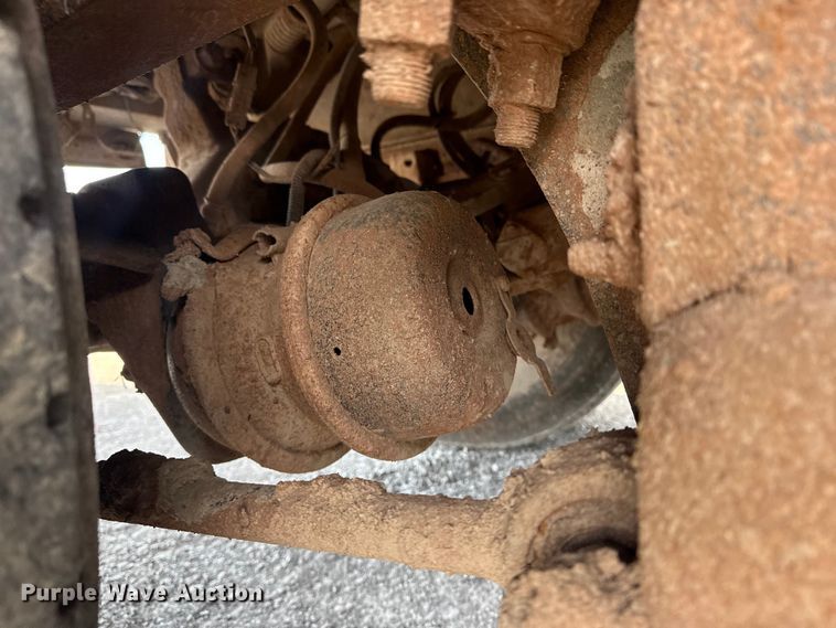 image for item DQ4206 2001 Sterling L-Line dump truck