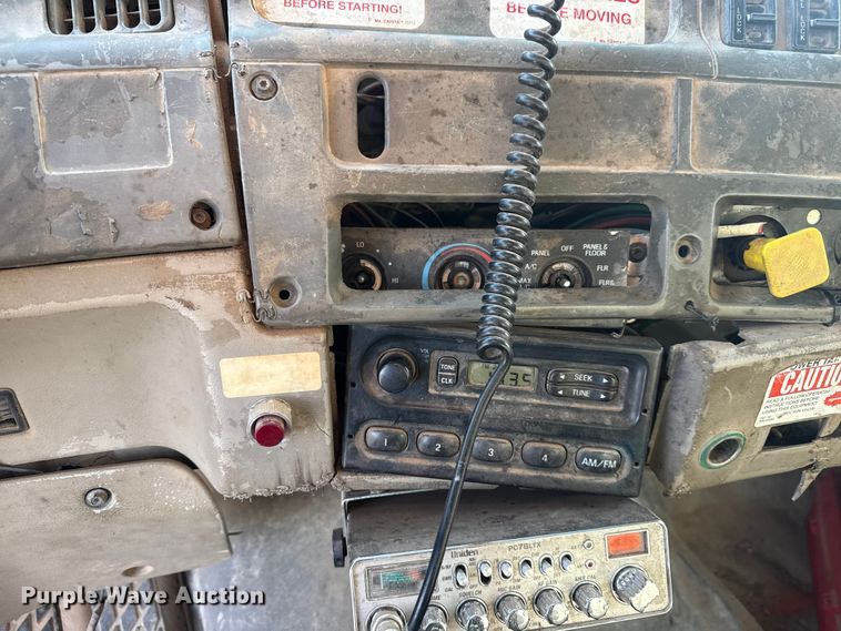 image for item DQ4206 2001 Sterling L-Line dump truck