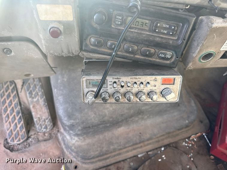 image for item DQ4206 2001 Sterling L-Line dump truck