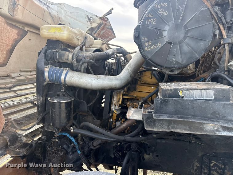 image for item DQ4206 2001 Sterling L-Line dump truck