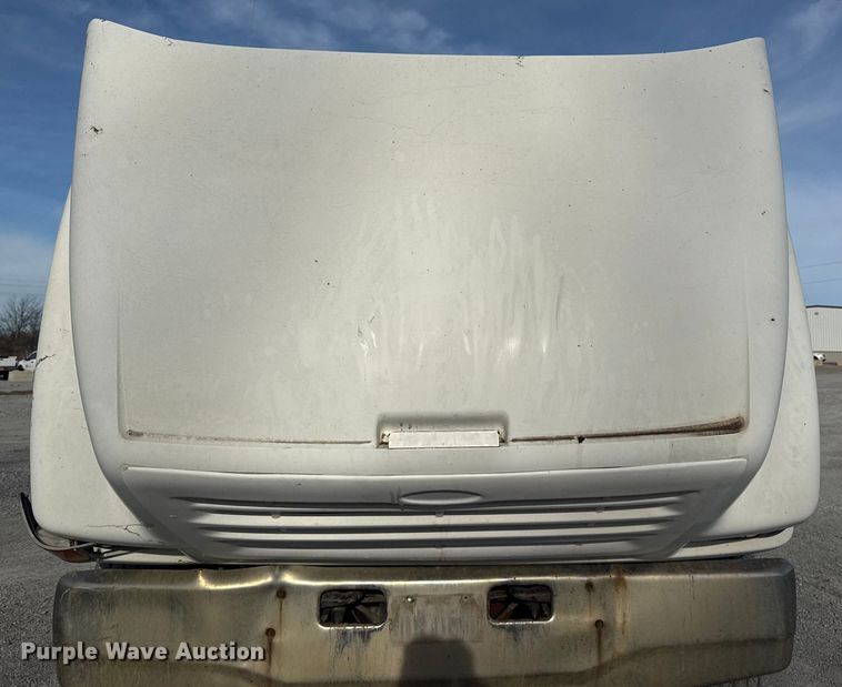 image for item DQ4206 2001 Sterling L-Line dump truck