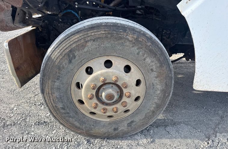 image for item DQ4206 2001 Sterling L-Line dump truck