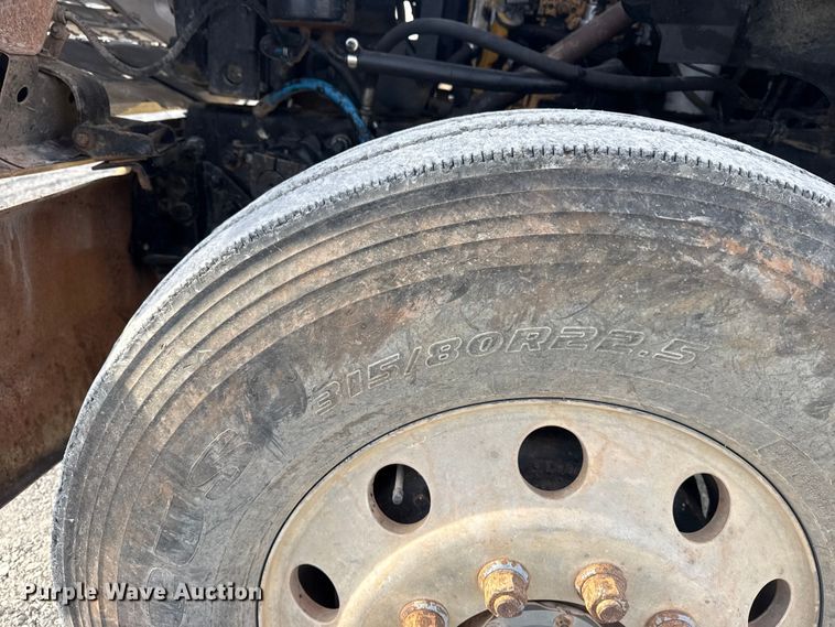 image for item DQ4206 2001 Sterling L-Line dump truck