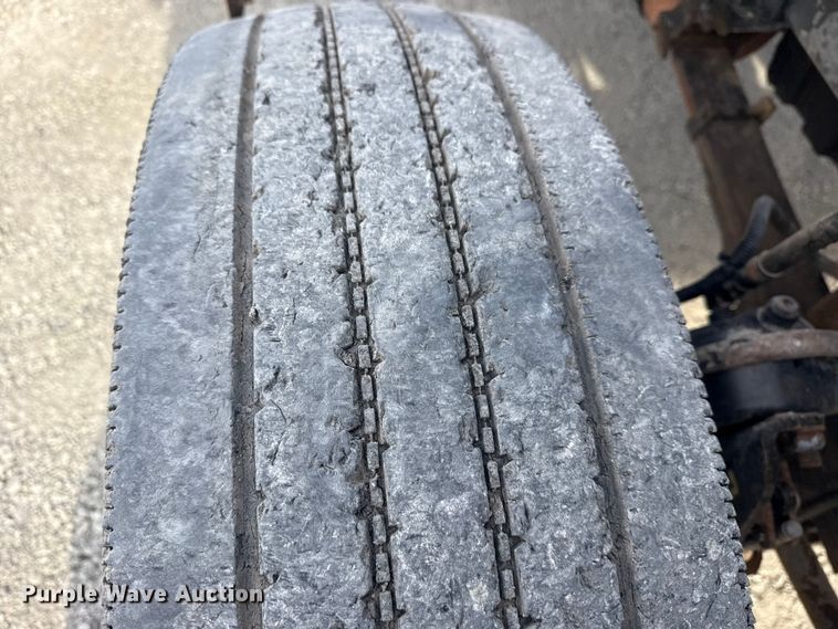 image for item DQ4206 2001 Sterling L-Line dump truck