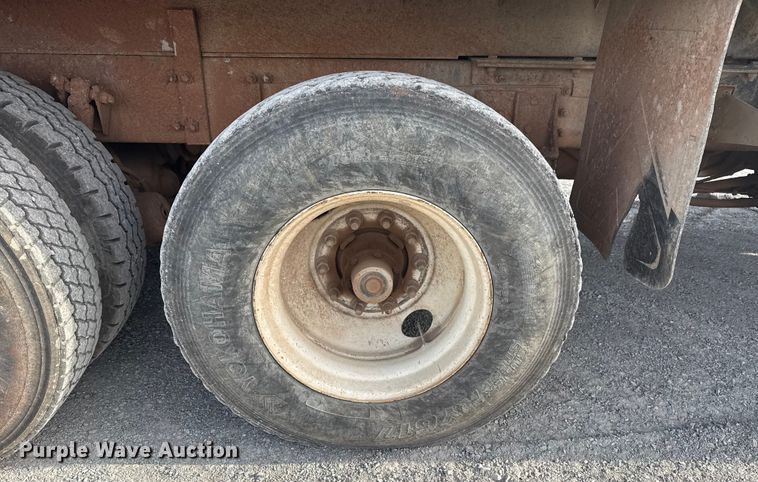 image for item DQ4206 2001 Sterling L-Line dump truck