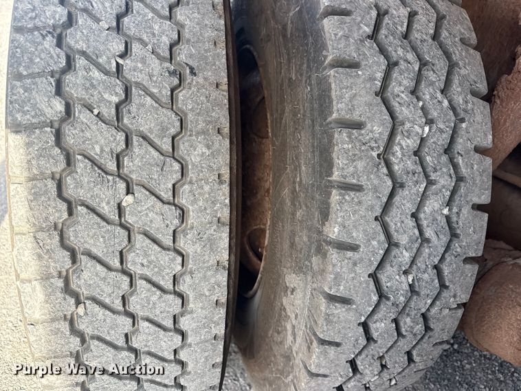 image for item DQ4206 2001 Sterling L-Line dump truck