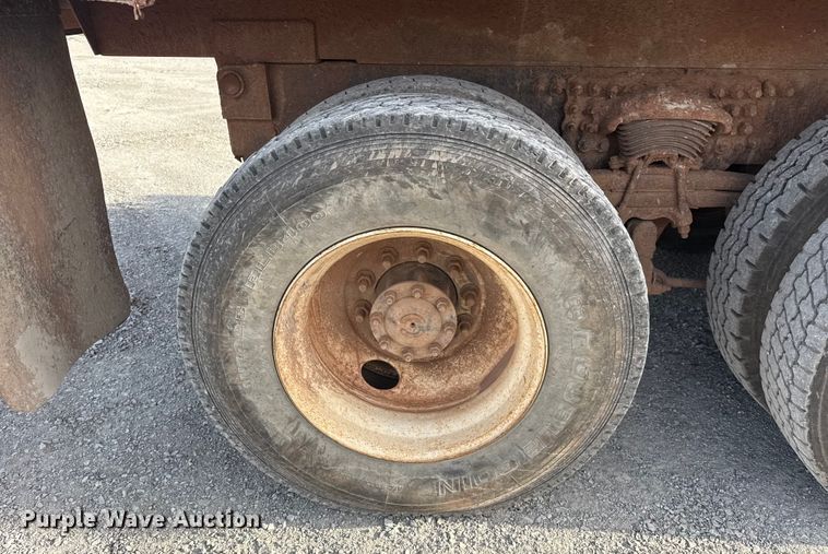 image for item DQ4206 2001 Sterling L-Line dump truck