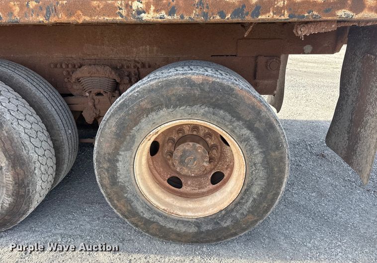 image for item DQ4206 2001 Sterling L-Line dump truck