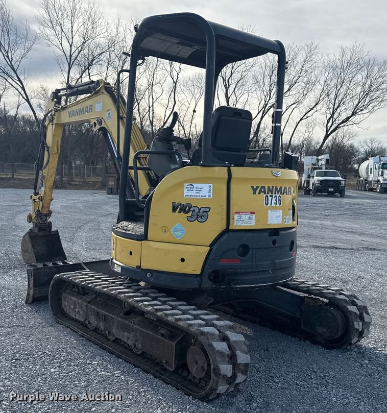 image for item DQ4207 Yanmar VIO35-6A mini excavator