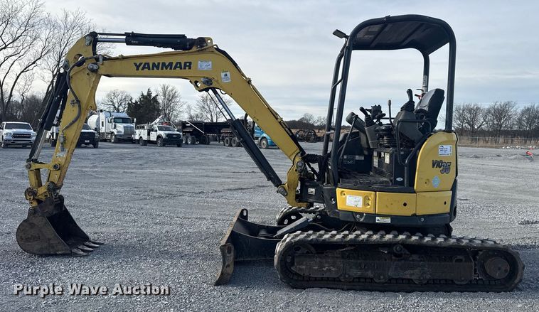 image for item DQ4207 Yanmar VIO35-6A mini excavator