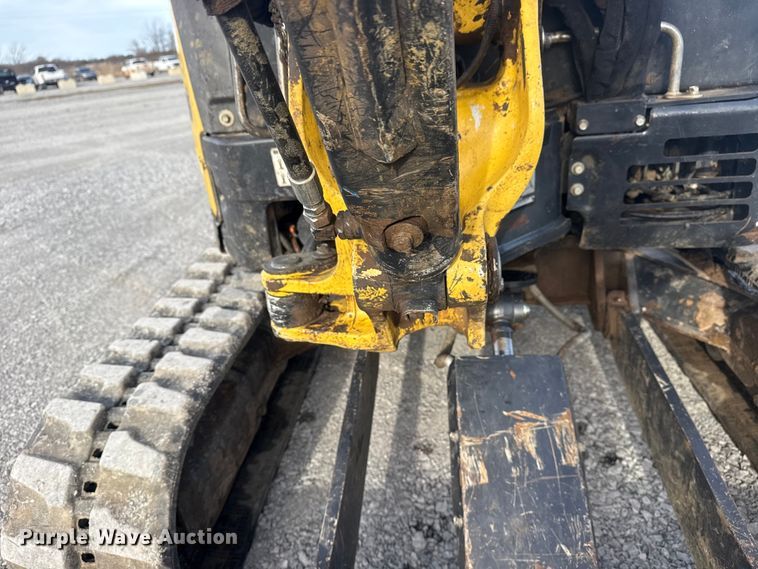 image for item DQ4207 Yanmar VIO35-6A mini excavator