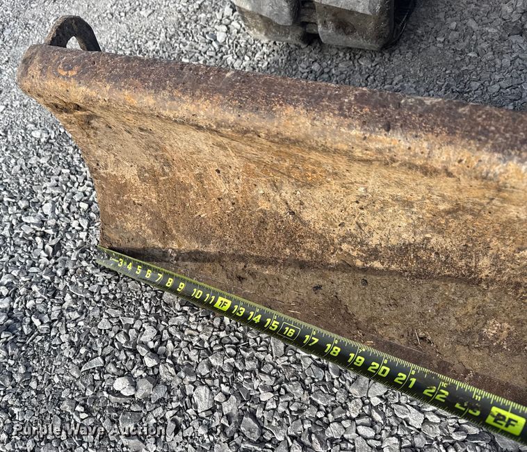 image for item DQ4207 Yanmar VIO35-6A mini excavator