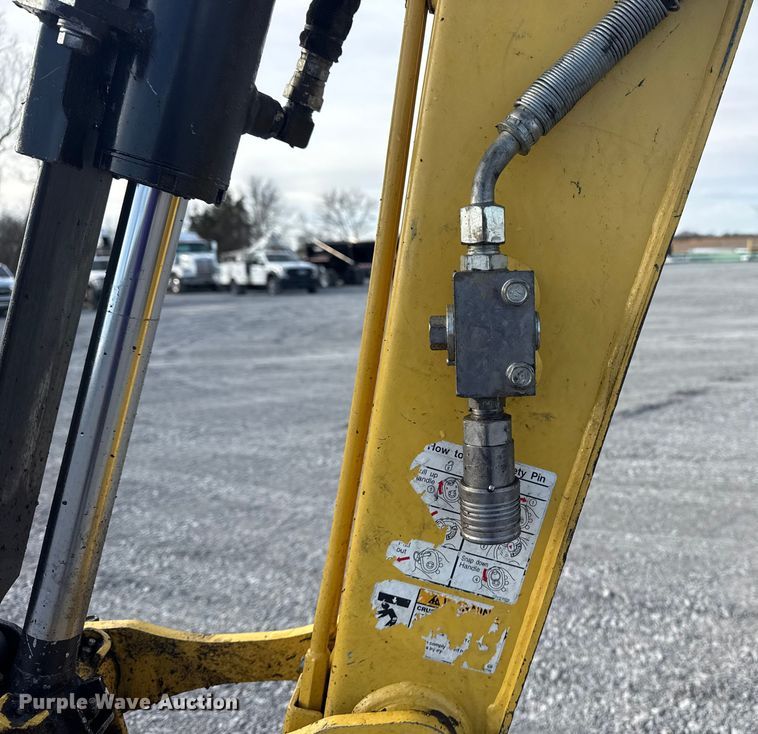 image for item DQ4207 Yanmar VIO35-6A mini excavator