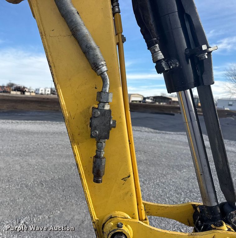 image for item DQ4207 Yanmar VIO35-6A mini excavator