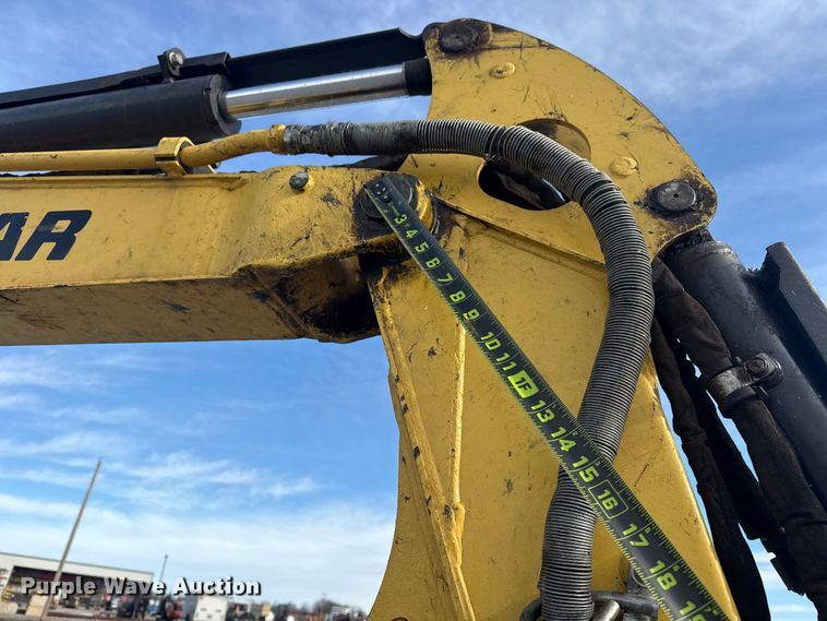 image for item DQ4207 Yanmar VIO35-6A mini excavator