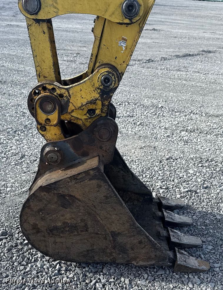 image for item DQ4207 Yanmar VIO35-6A mini excavator