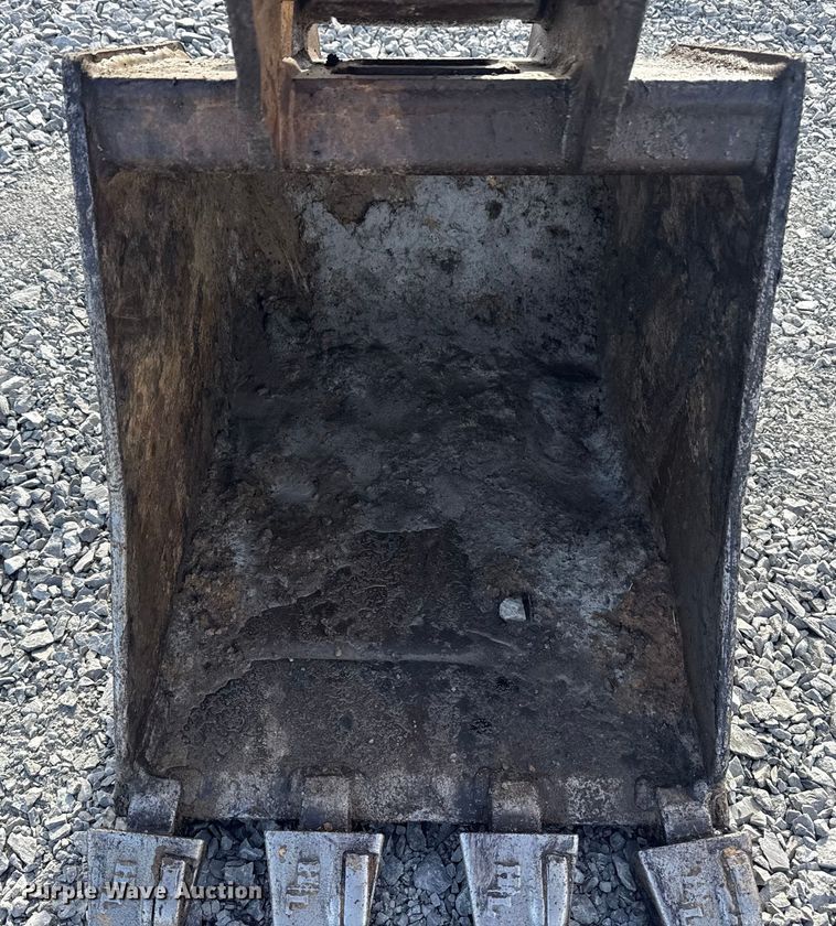 image for item DQ4207 Yanmar VIO35-6A mini excavator