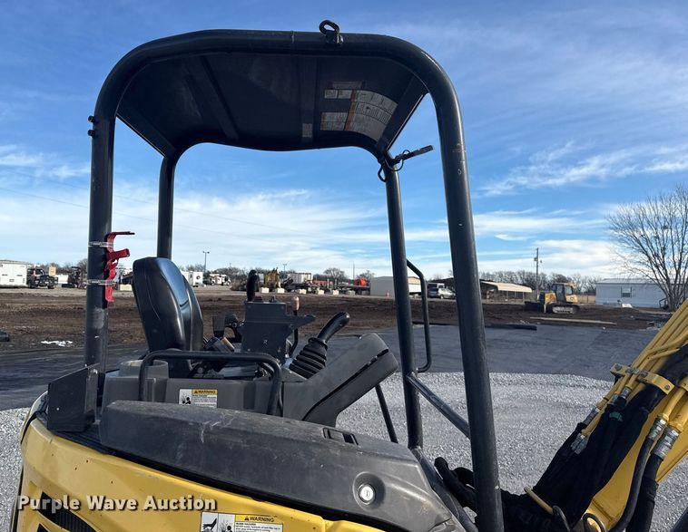 image for item DQ4207 Yanmar VIO35-6A mini excavator